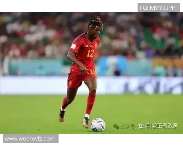 美国足球明星黑人在赛场上的辉煌成就与社会影响力探讨